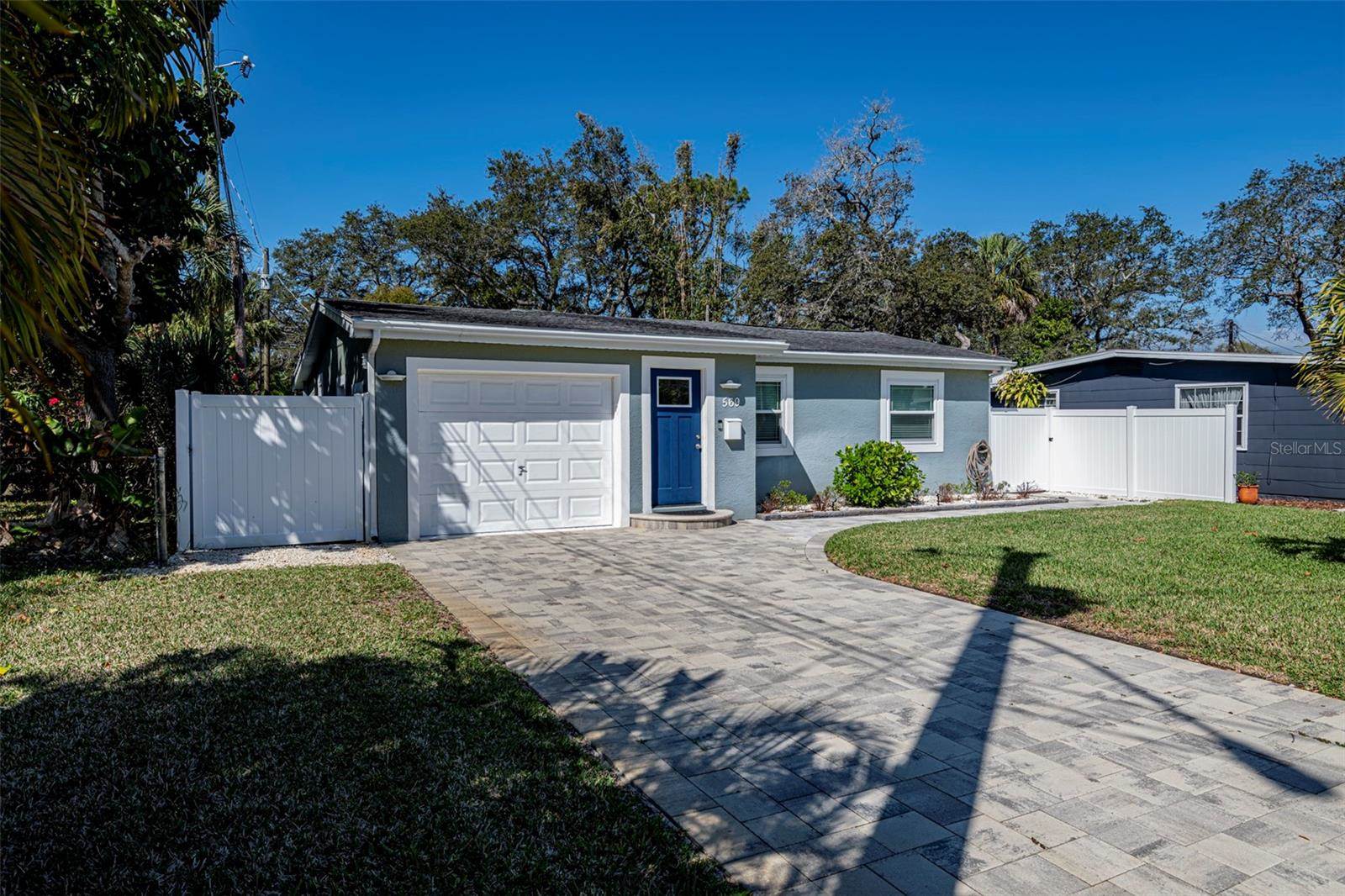 569 Bamboo Drive South, Saint Petersburg, FL 33707