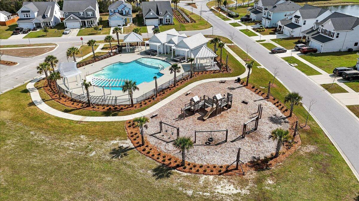 210 Wappoo Trace Lane, Summerville, SC 29486