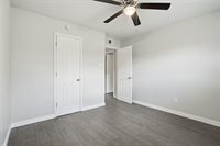 201 South Kansas Avenue, League City, TX 77573