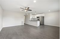 201 South Kansas Avenue, League City, TX 77573