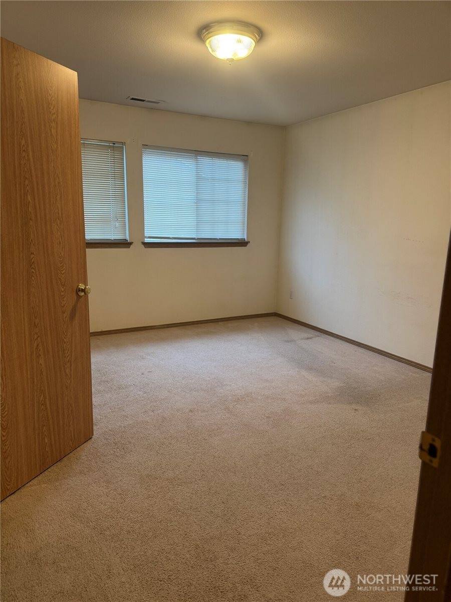 4825 43rd Lane SE, Lacey, WA 98503