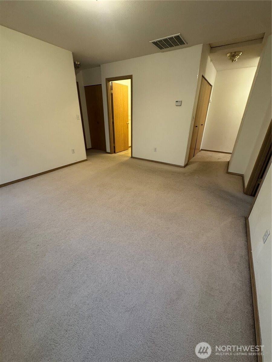 4825 43rd Lane SE, Lacey, WA 98503