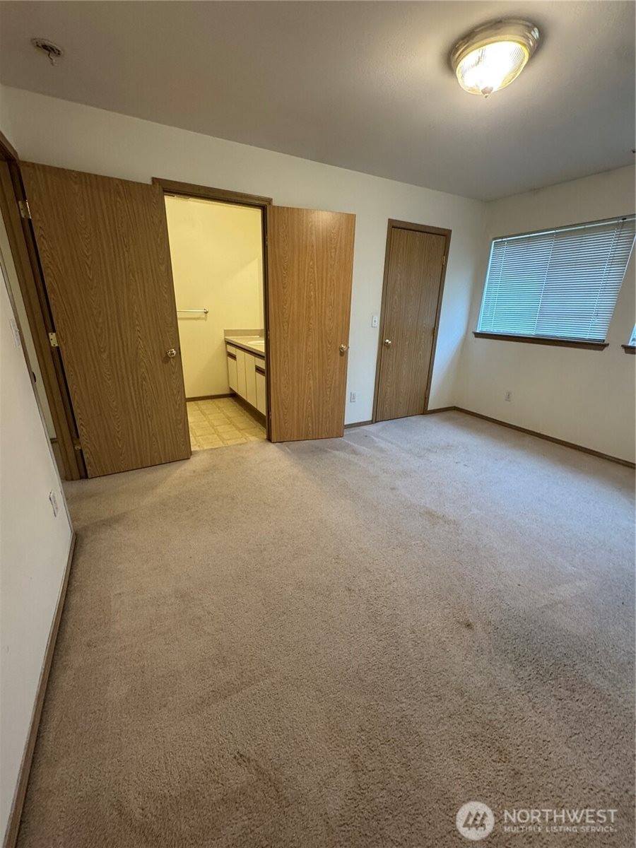 4825 43rd Lane SE, Lacey, WA 98503