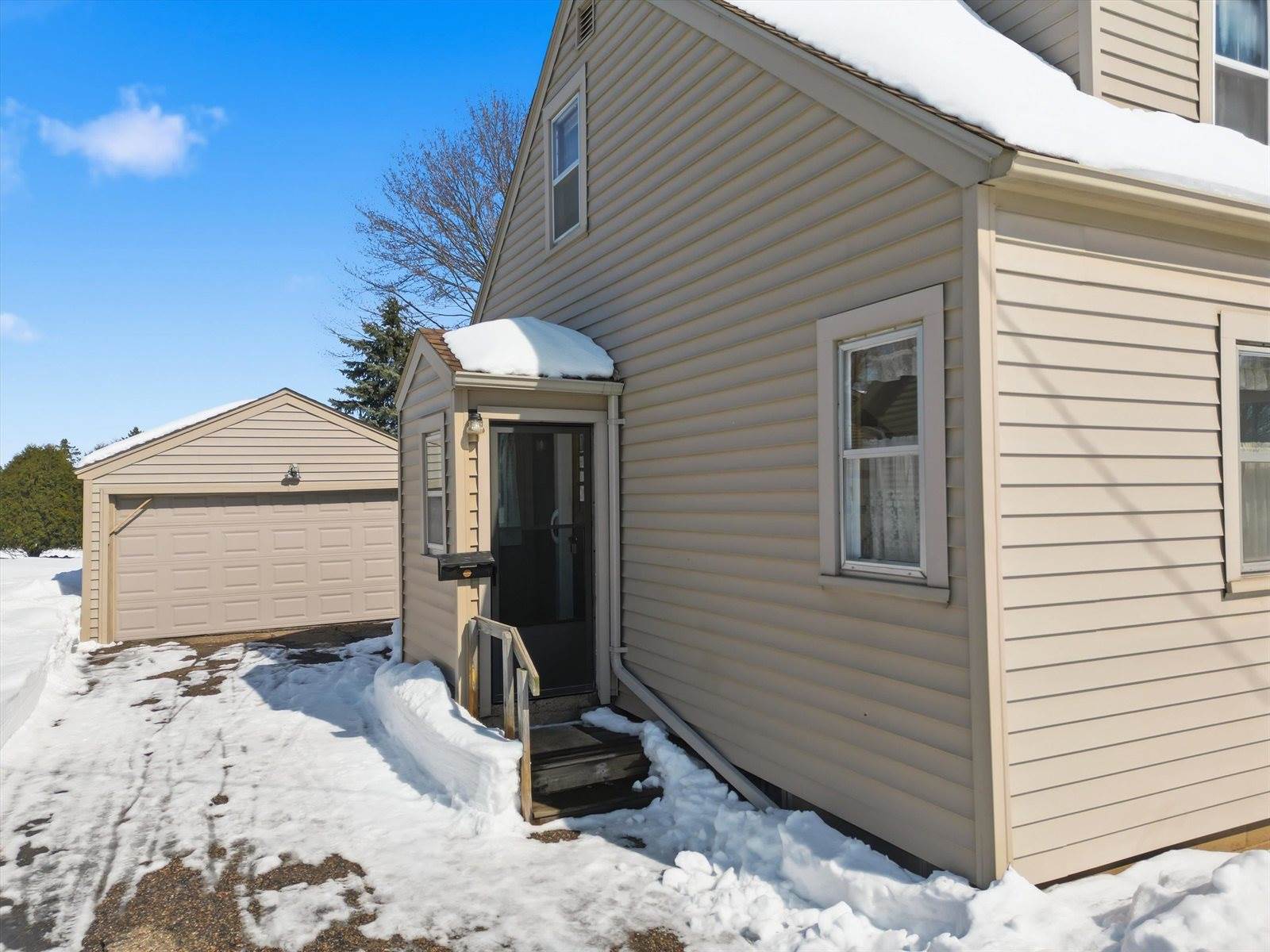1113 E 4th Street, Marshfield, WI 54449