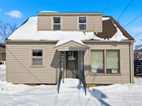 1113 E 4th Street, Marshfield, WI 54449