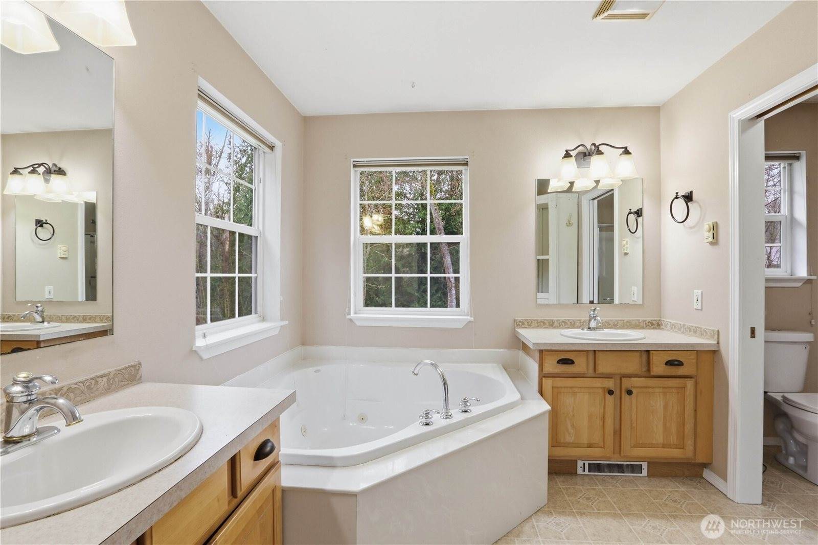 7203 Erna Lane, Sedro Woolley, WA 98284