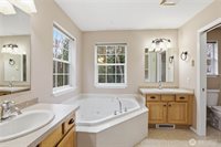 7203 Erna Lane, Sedro Woolley, WA 98284