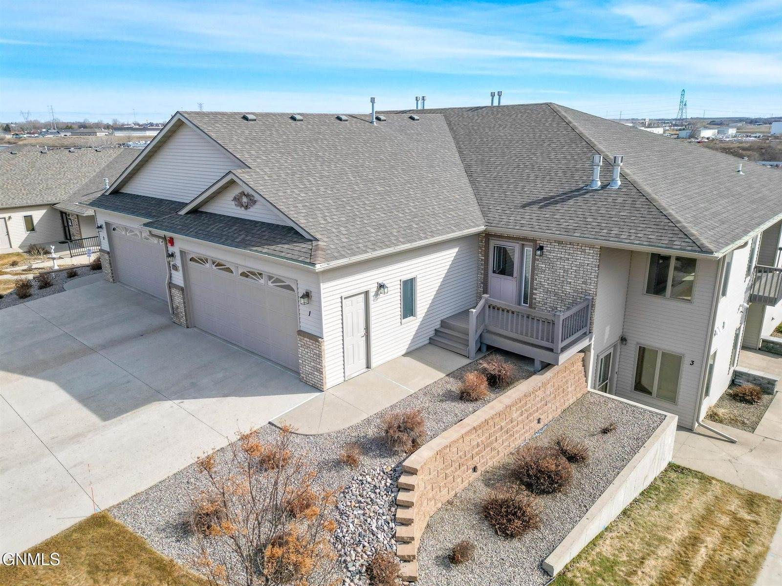 1501 35th Street, Bismarck, ND 58501