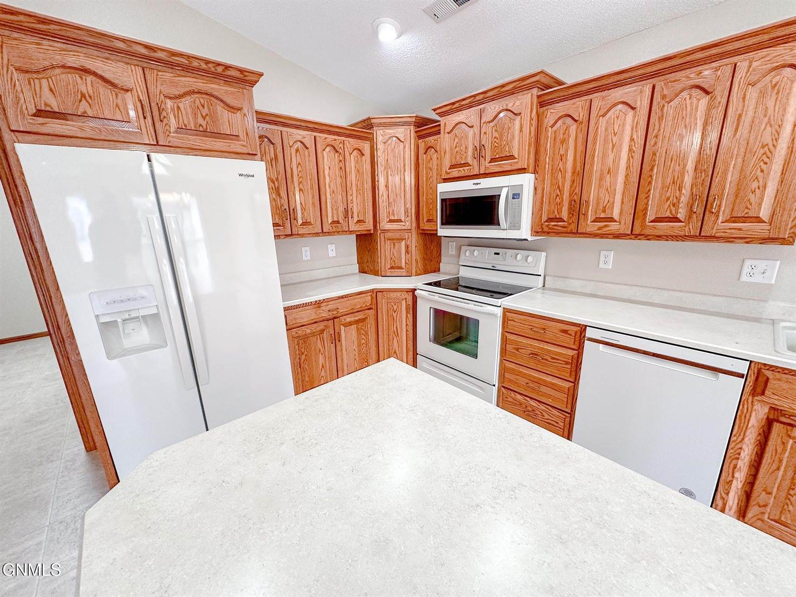 1501 35th Street, Bismarck, ND 58501