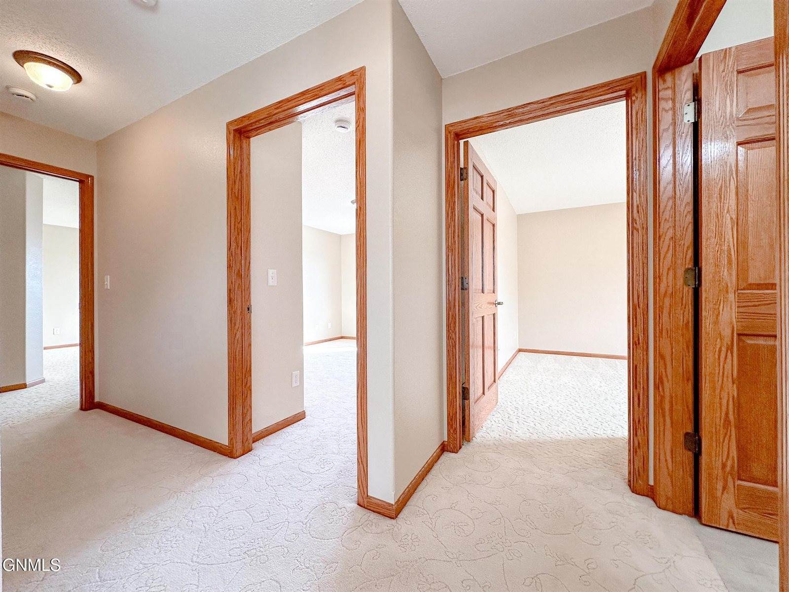 1501 35th Street, Bismarck, ND 58501