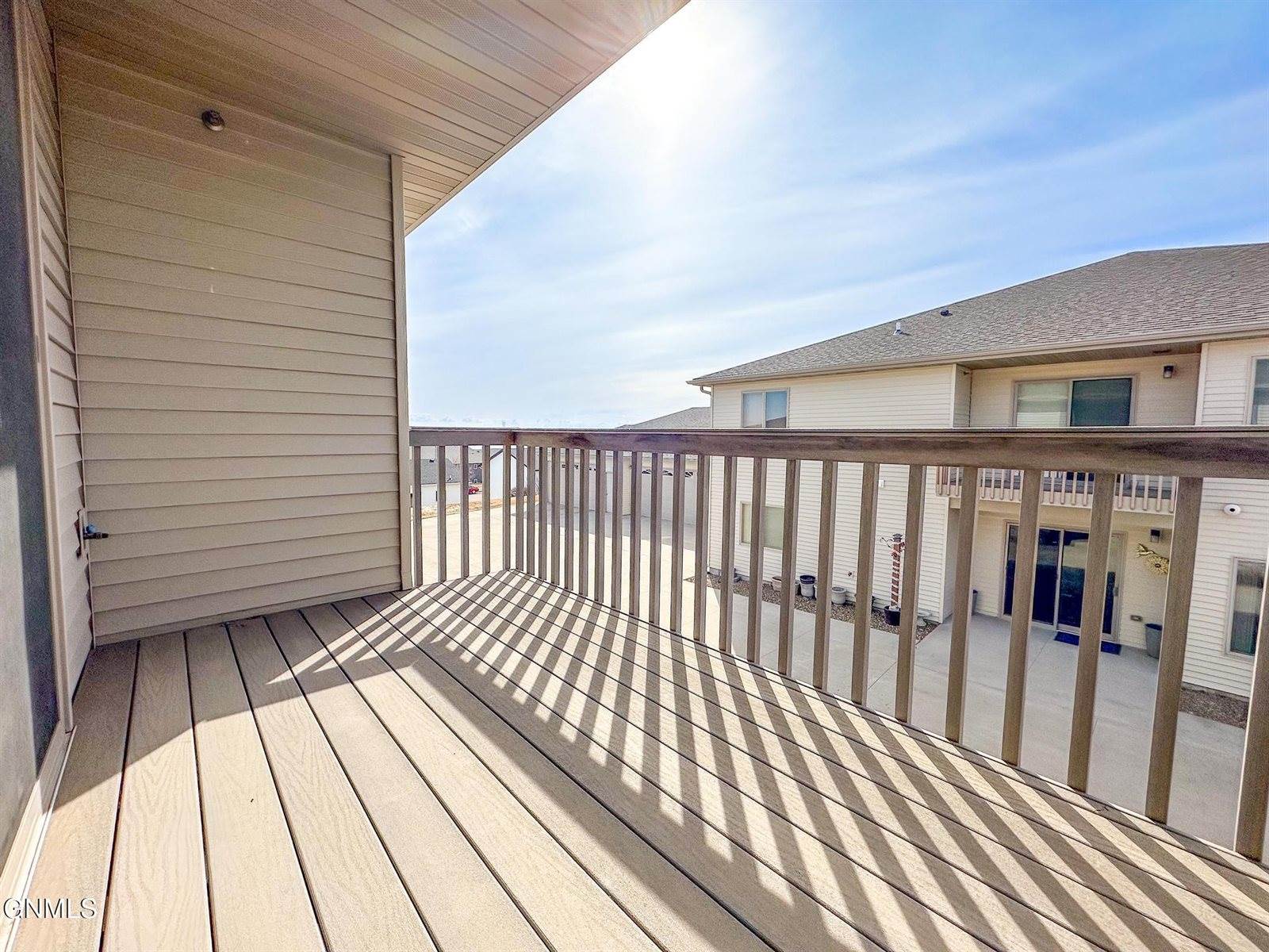 1501 35th Street, Bismarck, ND 58501