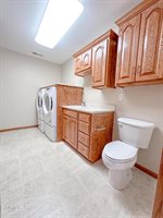 1501 35th Street, Bismarck, ND 58501