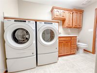 1501 35th Street, Bismarck, ND 58501