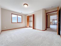 1501 35th Street, Bismarck, ND 58501