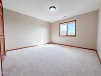 1501 35th Street, Bismarck, ND 58501