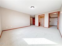 1501 35th Street, Bismarck, ND 58501