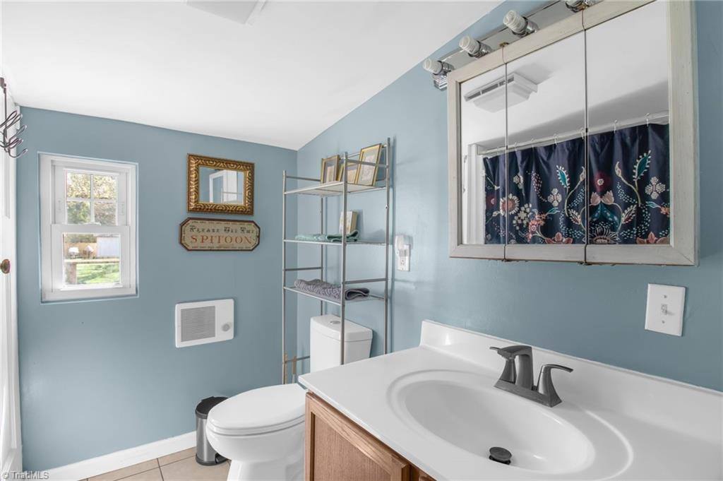 605 South Main Street, Kernersville, NC 27284