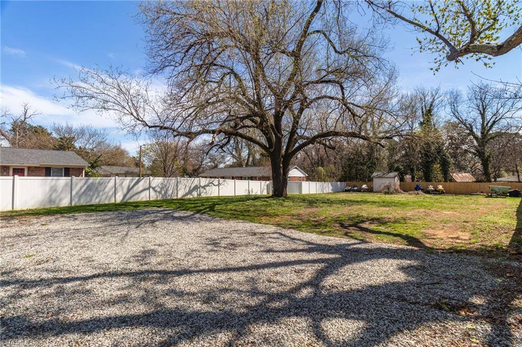 605 South Main Street, Kernersville, NC 27284