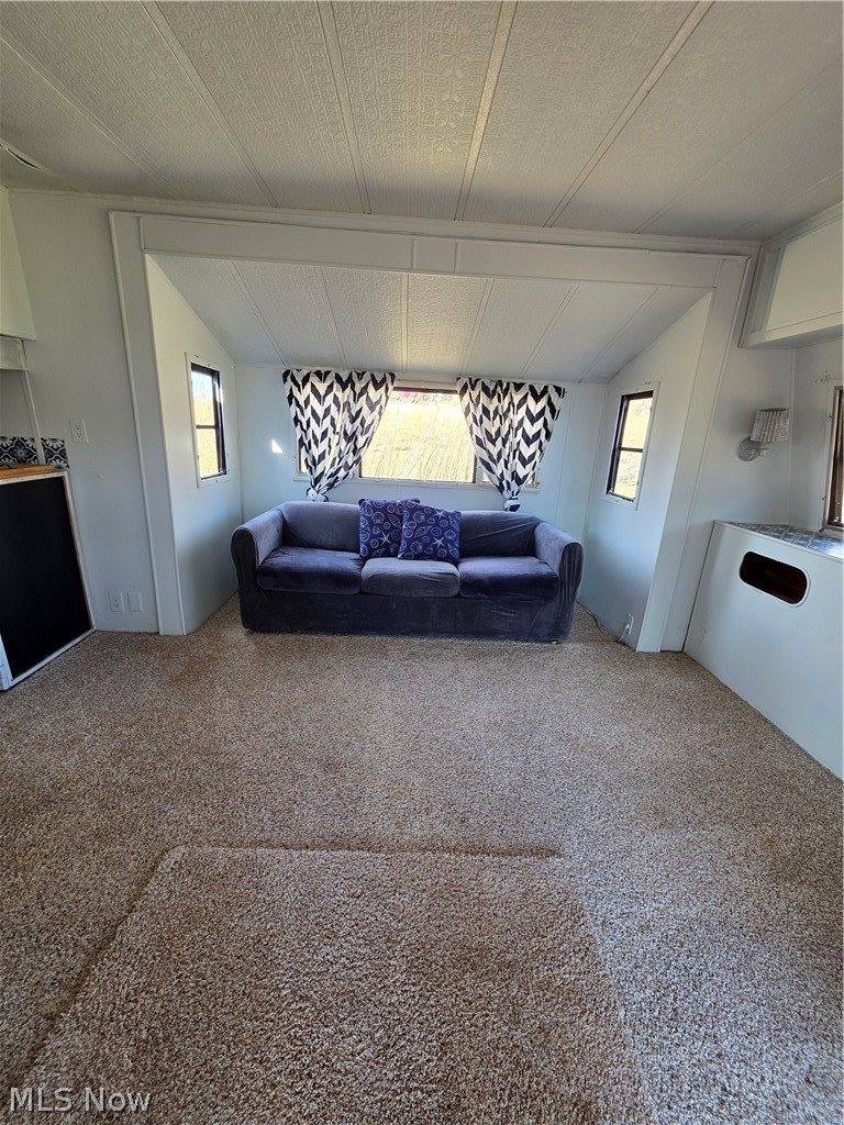 2353-2354 Norman Path, Senecaville, OH 43780