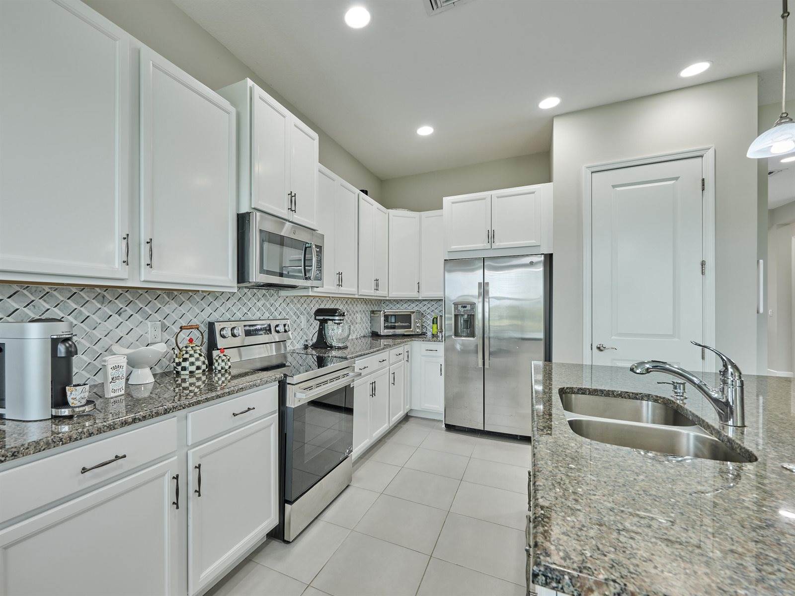 15751 Goldfinch Circle, The Acreage, FL 33470