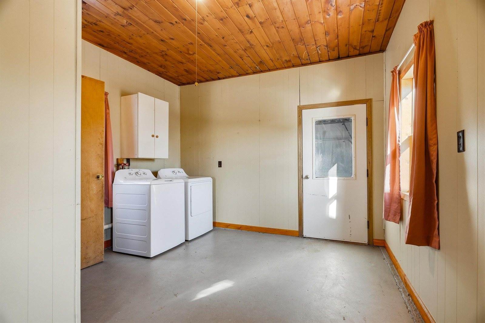216 S 4th Street, Colby, WI 54421