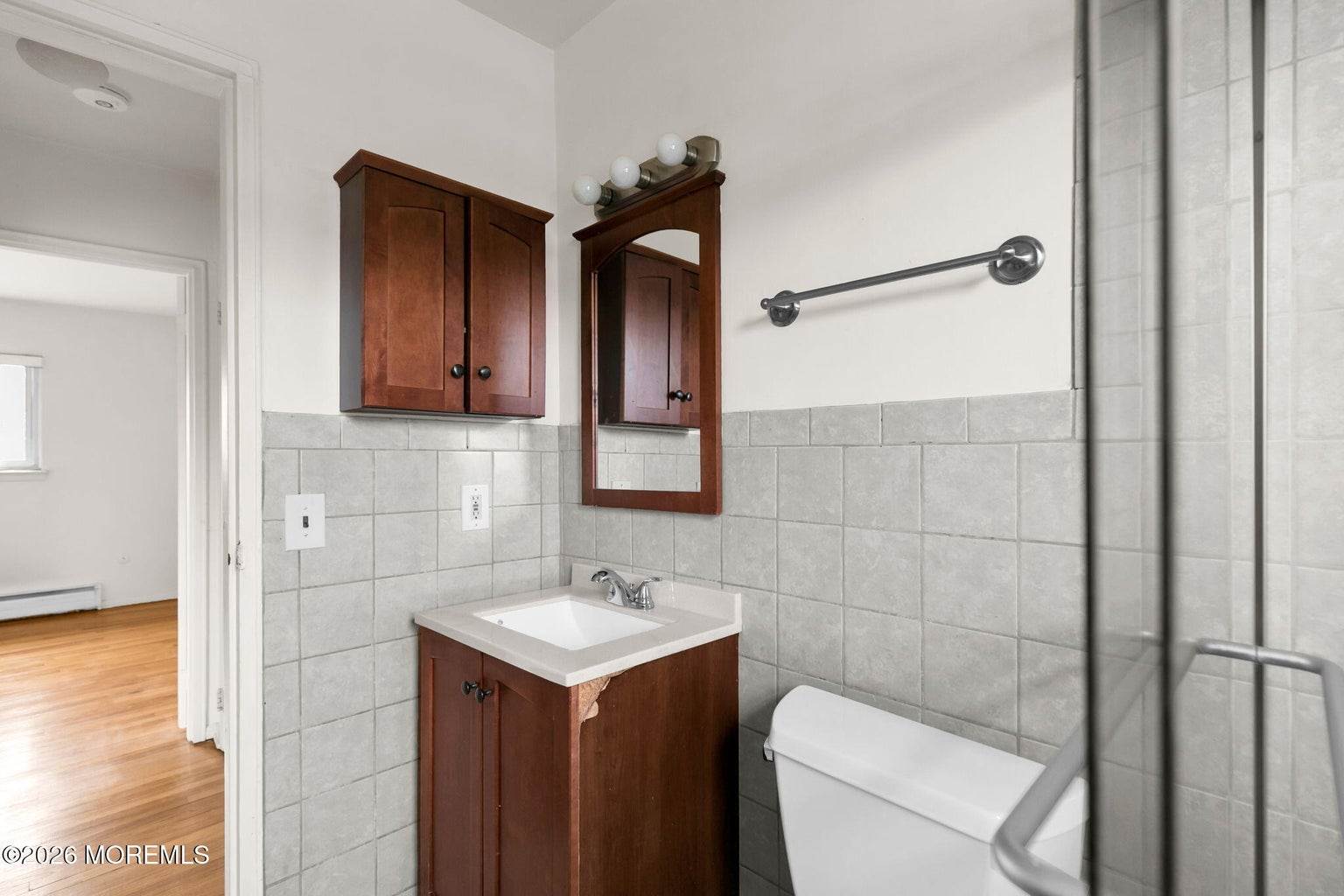 15 Azalea Ct, Eatontown, NJ 07724