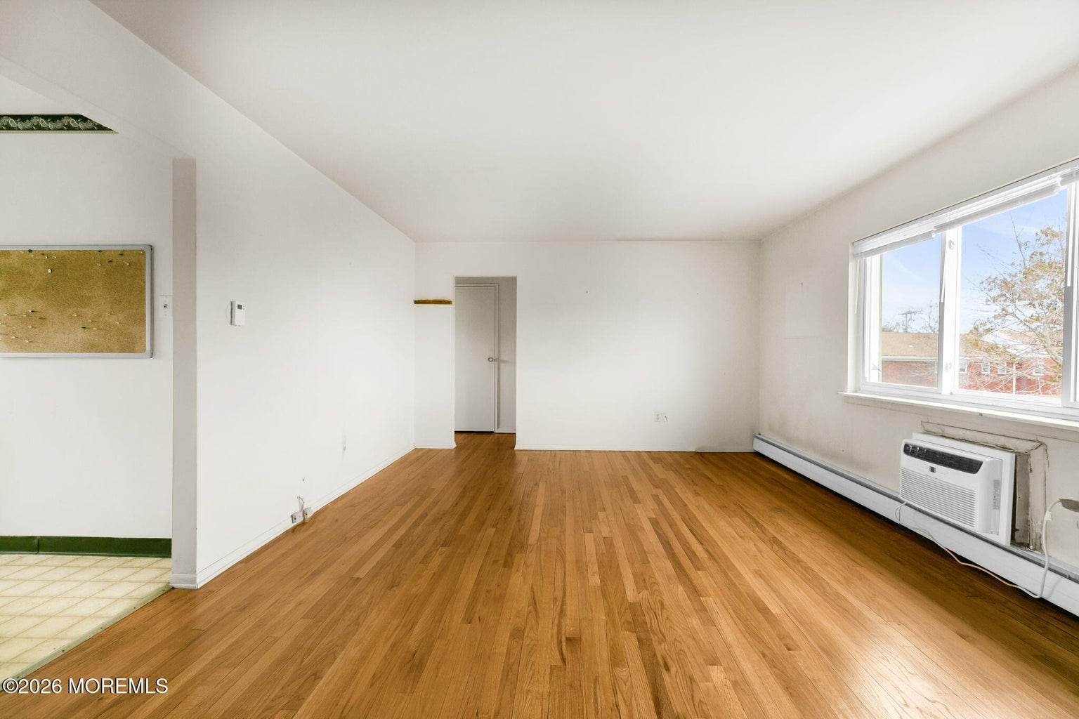 15 Azalea Ct, Eatontown, NJ 07724