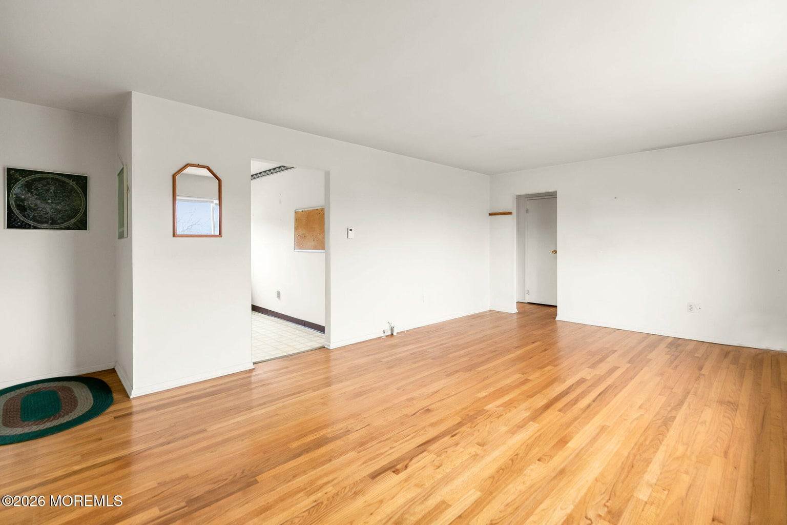 15 Azalea Ct, Eatontown, NJ 07724