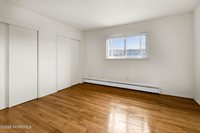 15 Azalea Ct, Eatontown, NJ 07724