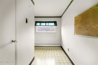 15 Azalea Ct, Eatontown, NJ 07724