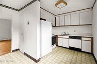 15 Azalea Ct, Eatontown, NJ 07724