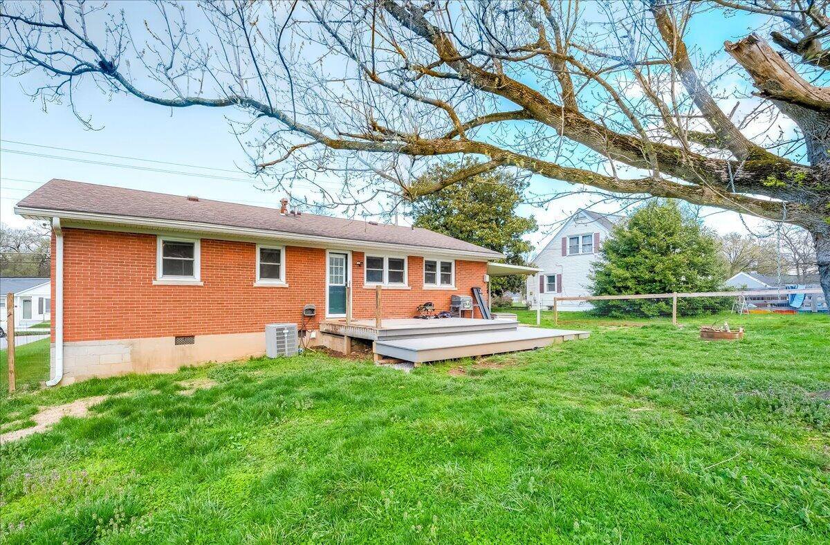 221 Lyons Drive, Frankfort, KY 40601