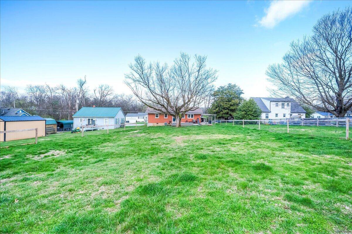 221 Lyons Drive, Frankfort, KY 40601