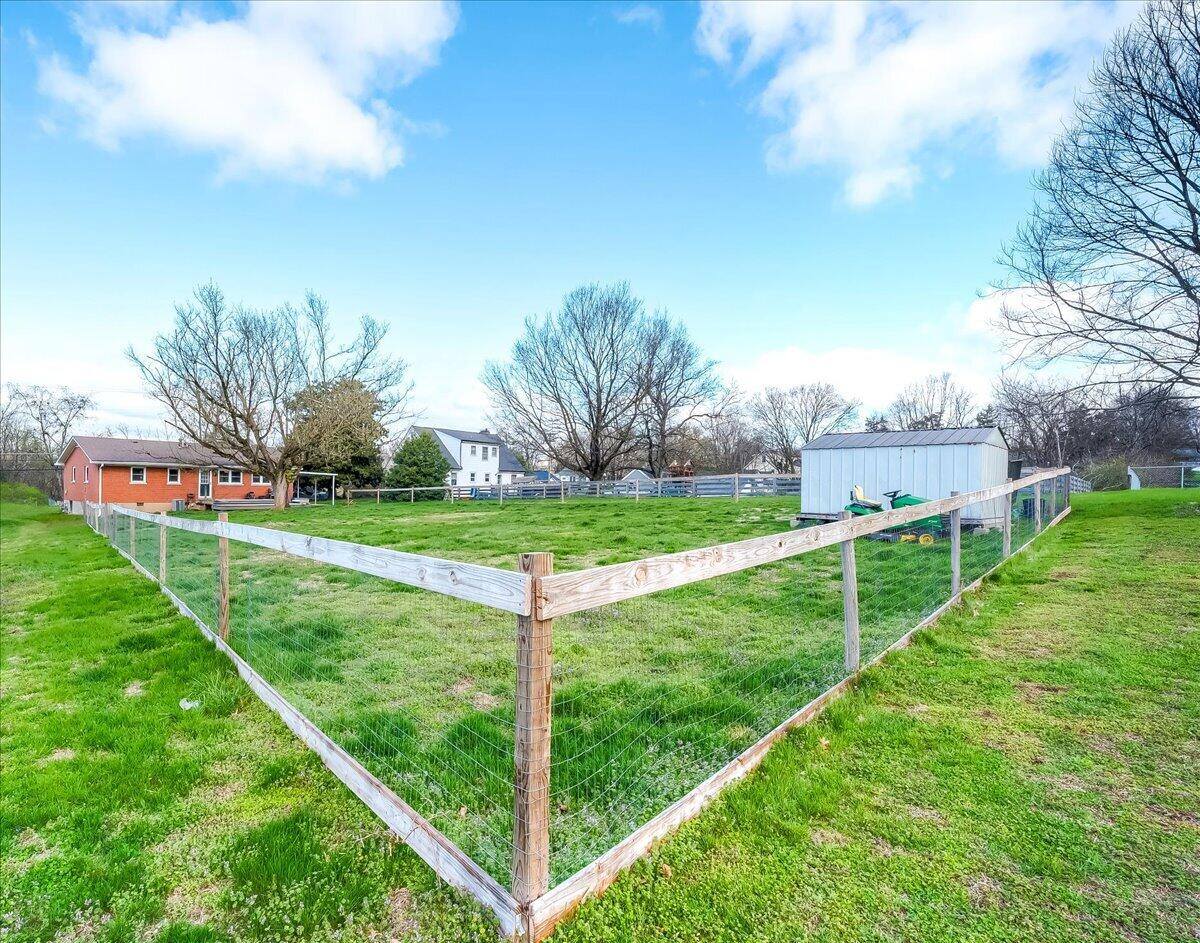 221 Lyons Drive, Frankfort, KY 40601