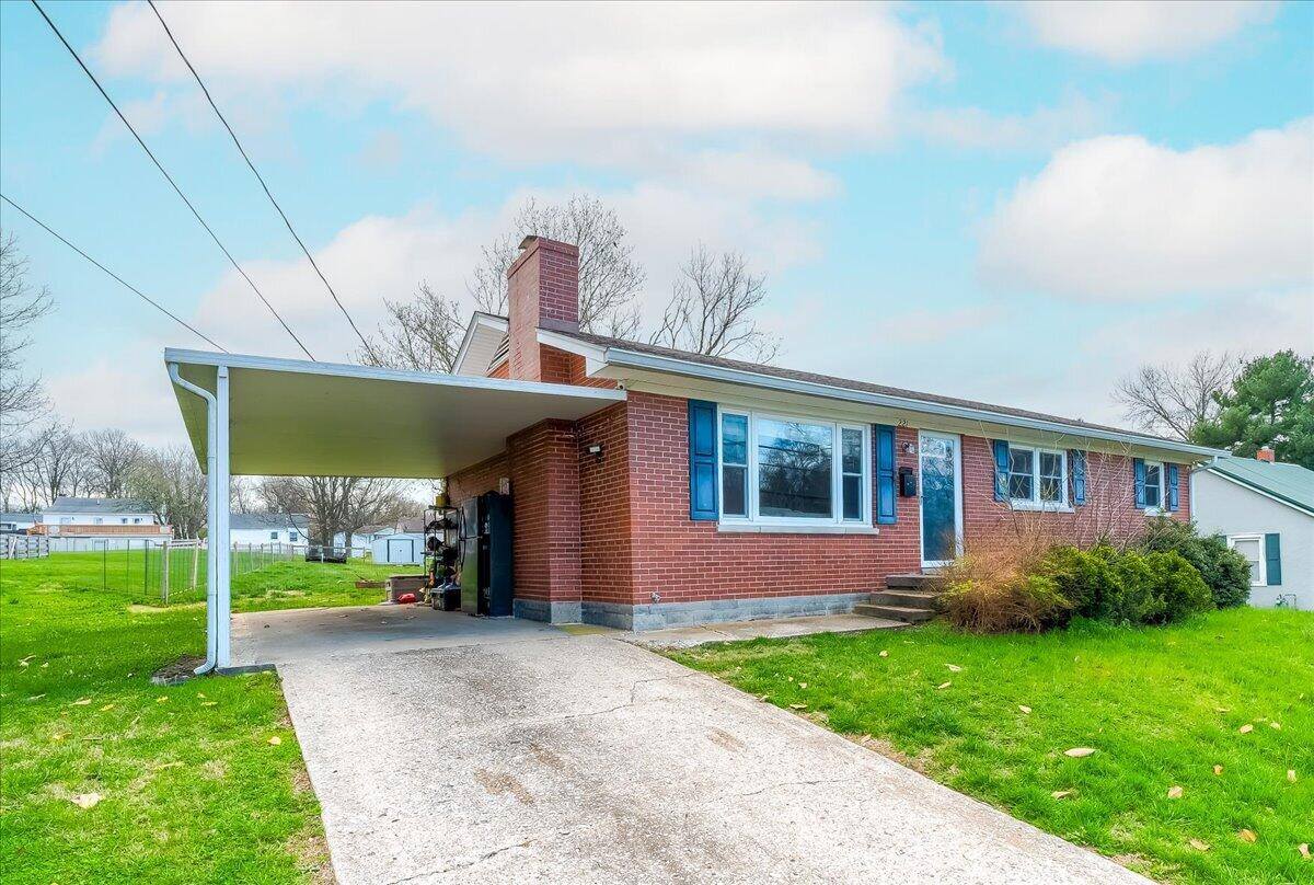 221 Lyons Drive, Frankfort, KY 40601