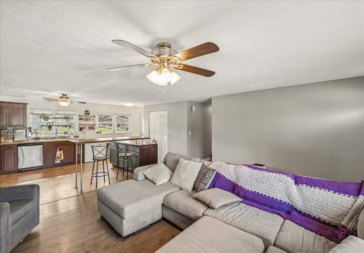 221 Lyons Drive, Frankfort, KY 40601