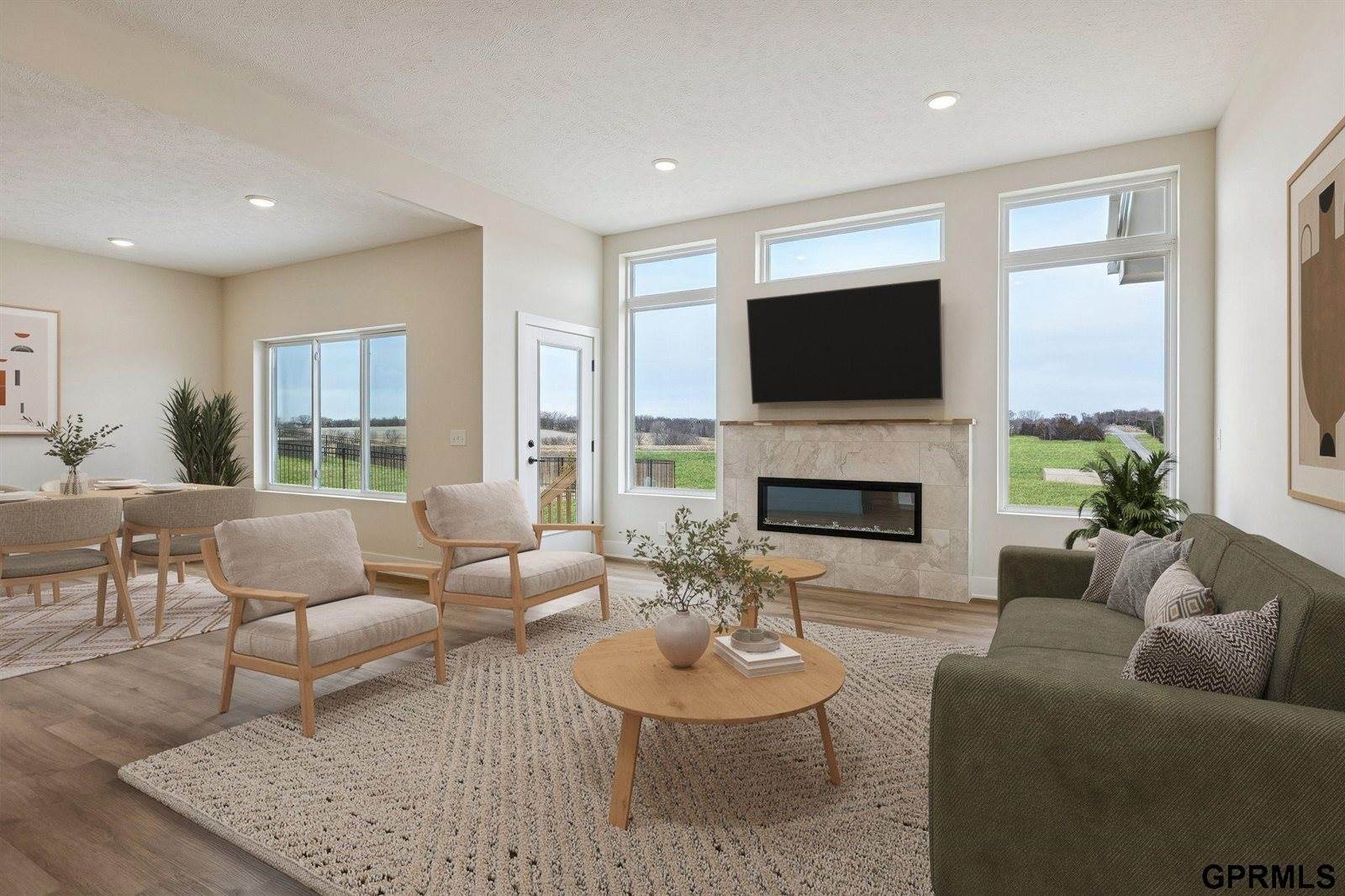 21108 Hartman Avenue, Elkhorn, NE 68022