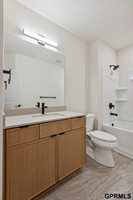 21108 Hartman Avenue, Elkhorn, NE 68022