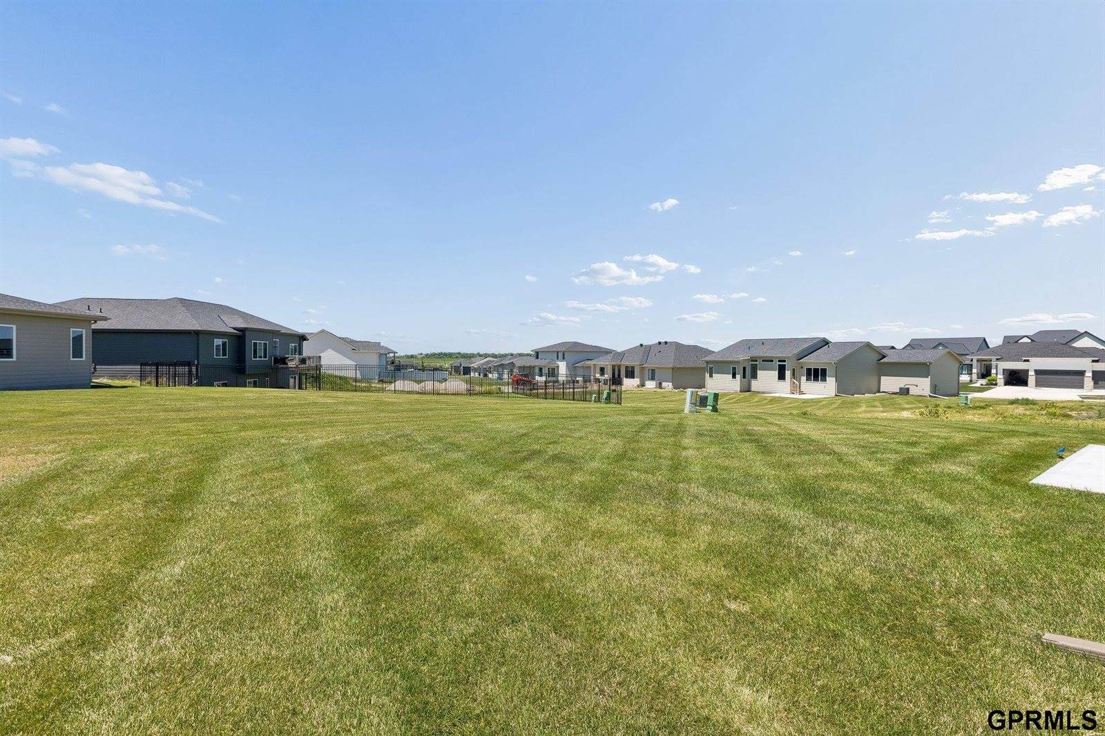 5714 Kestrel Parkway, Elkhorn, NE 68022