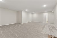 5714 Kestrel Parkway, Elkhorn, NE 68022