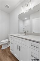 5714 Kestrel Parkway, Elkhorn, NE 68022