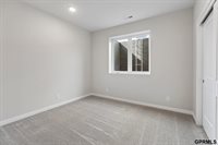 5714 Kestrel Parkway, Elkhorn, NE 68022