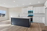 5714 Kestrel Parkway, Elkhorn, NE 68022