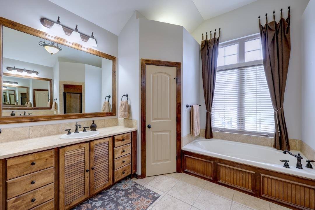 1623 South Logan Pass, Andover, KS 67002