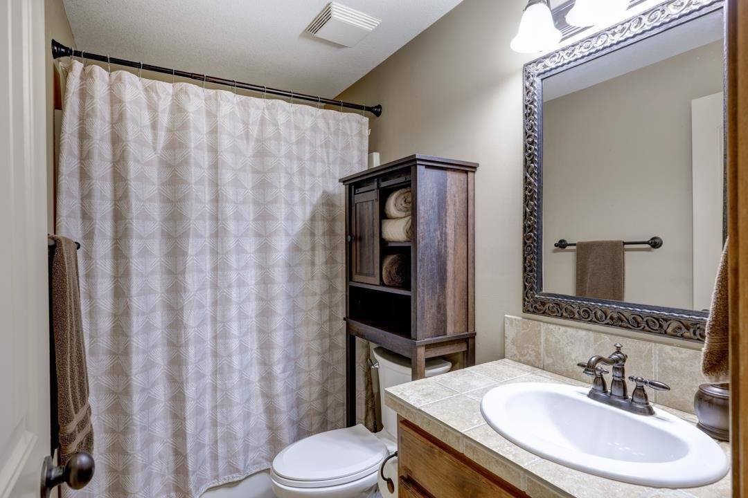 1623 South Logan Pass, Andover, KS 67002