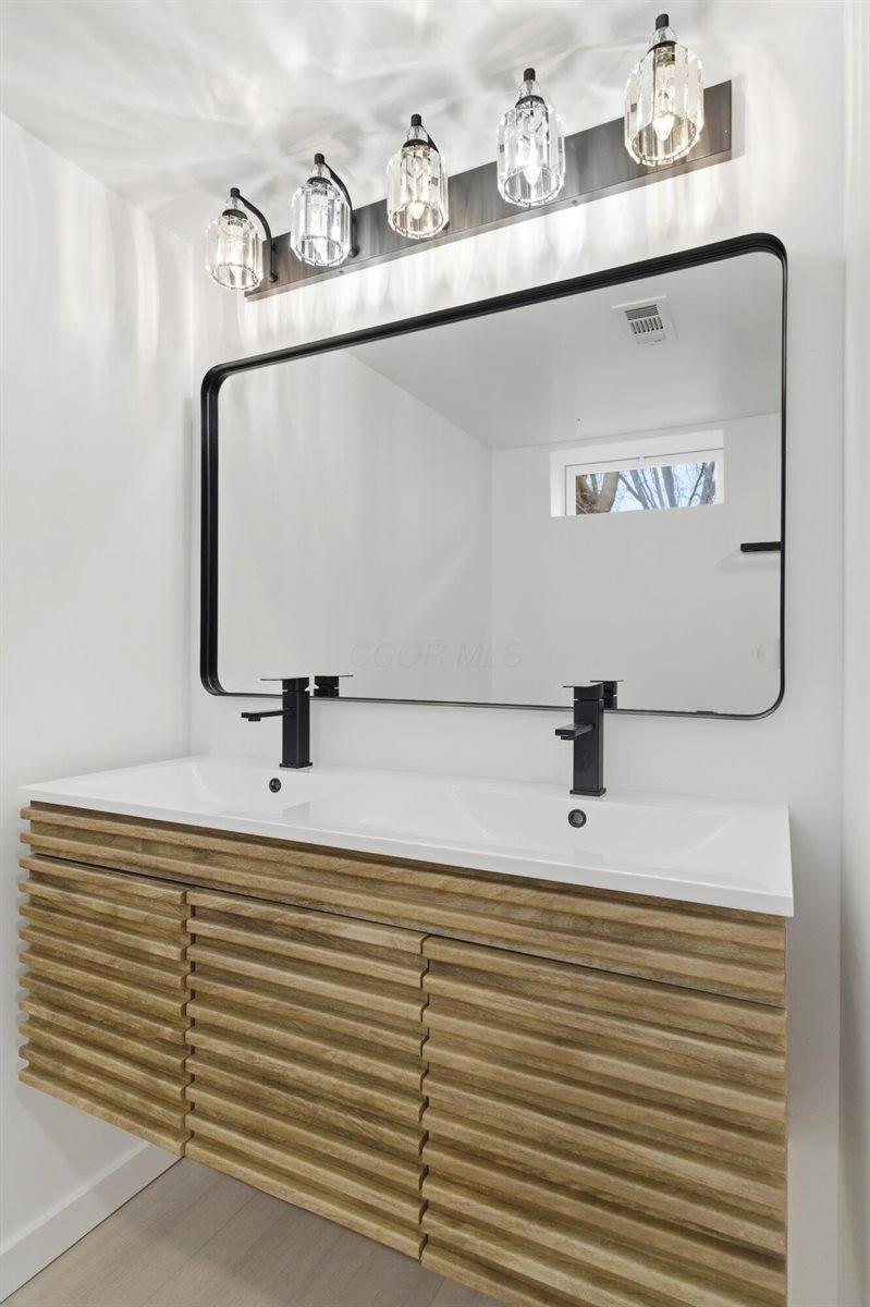 6162 Hanby Square East, Columbus, OH 43229