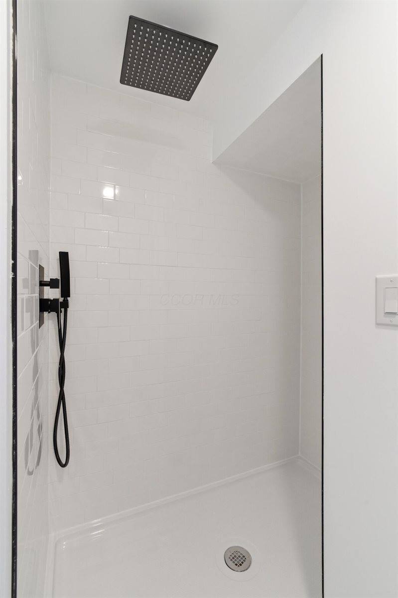 6162 Hanby Square East, Columbus, OH 43229