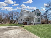 1415 South Walnut Avenue, Freeport, IL 61032