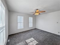 1415 South Walnut Avenue, Freeport, IL 61032