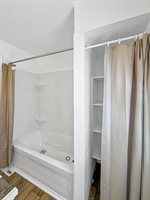 1415 South Walnut Avenue, Freeport, IL 61032